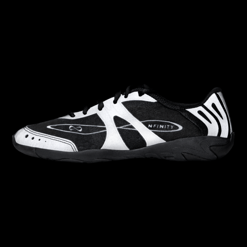 Chaussures Nfinity Flyte en noir et blanc - côté